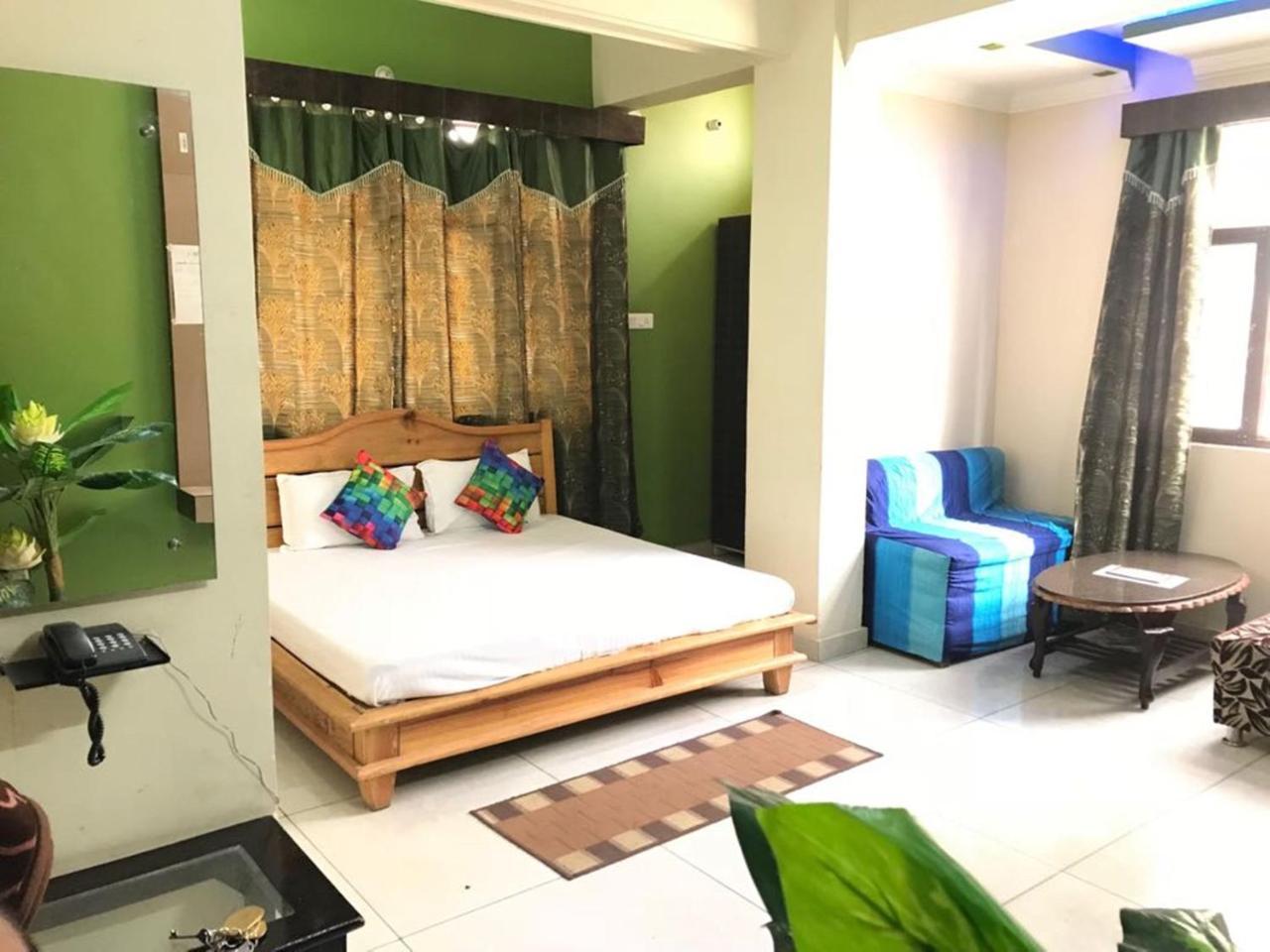 Oyo 37525 Hotel Mall Palace Pithorāgarh Eksteriør billede