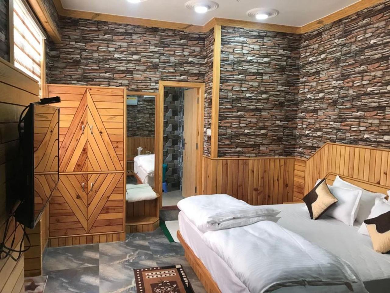 Oyo 37525 Hotel Mall Palace Pithorāgarh Eksteriør billede