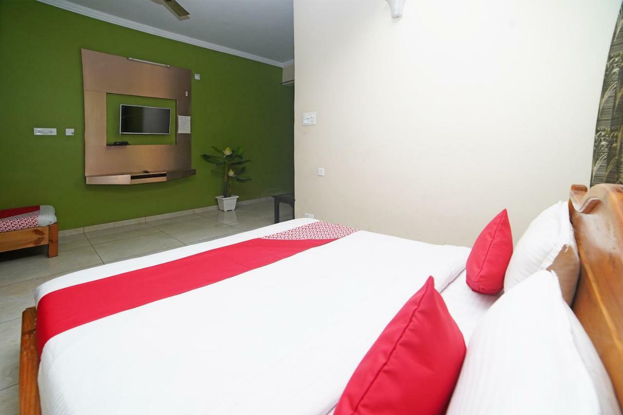 Oyo 37525 Hotel Mall Palace Pithorāgarh Eksteriør billede