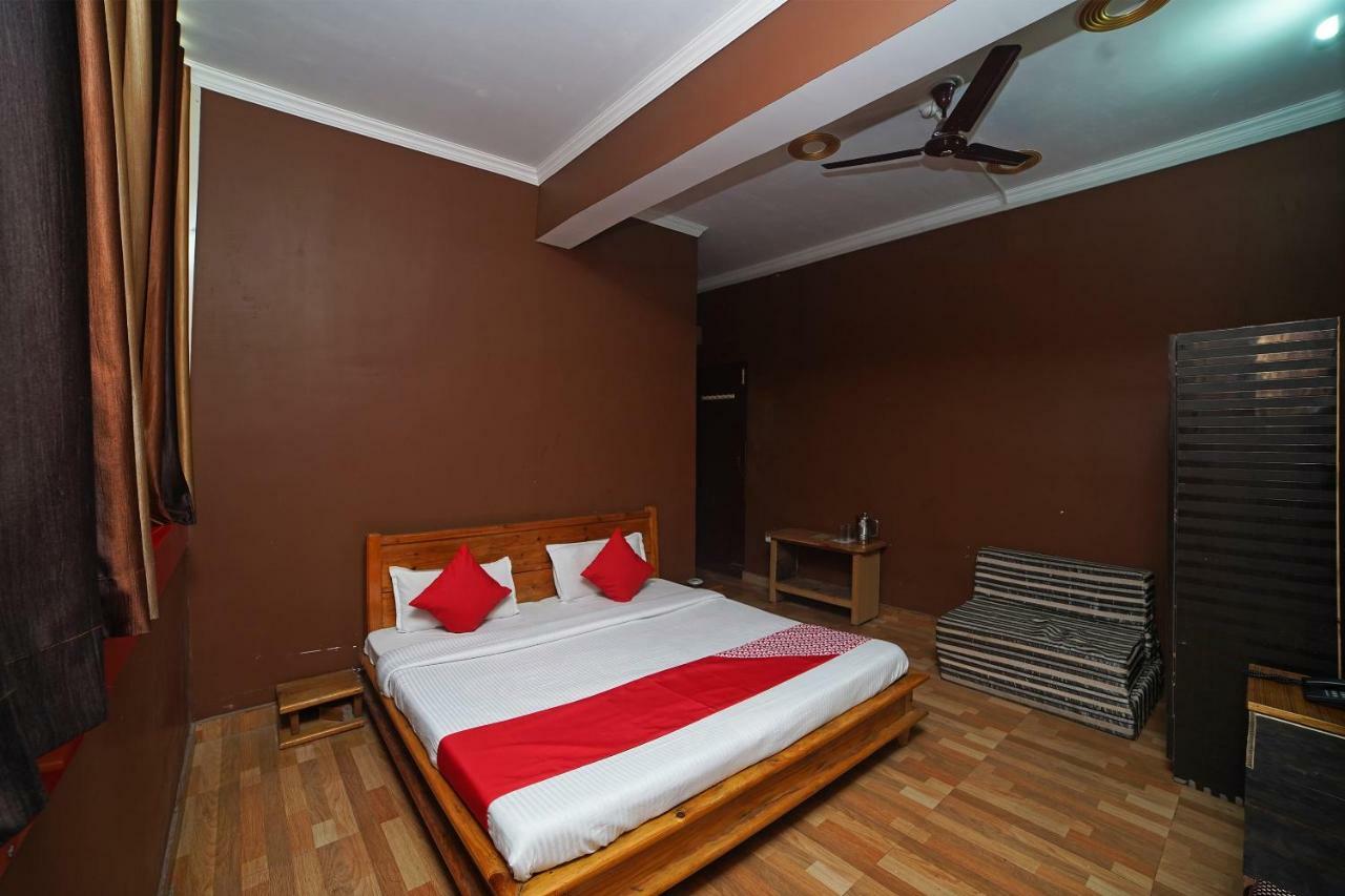 Oyo 37525 Hotel Mall Palace Pithorāgarh Eksteriør billede